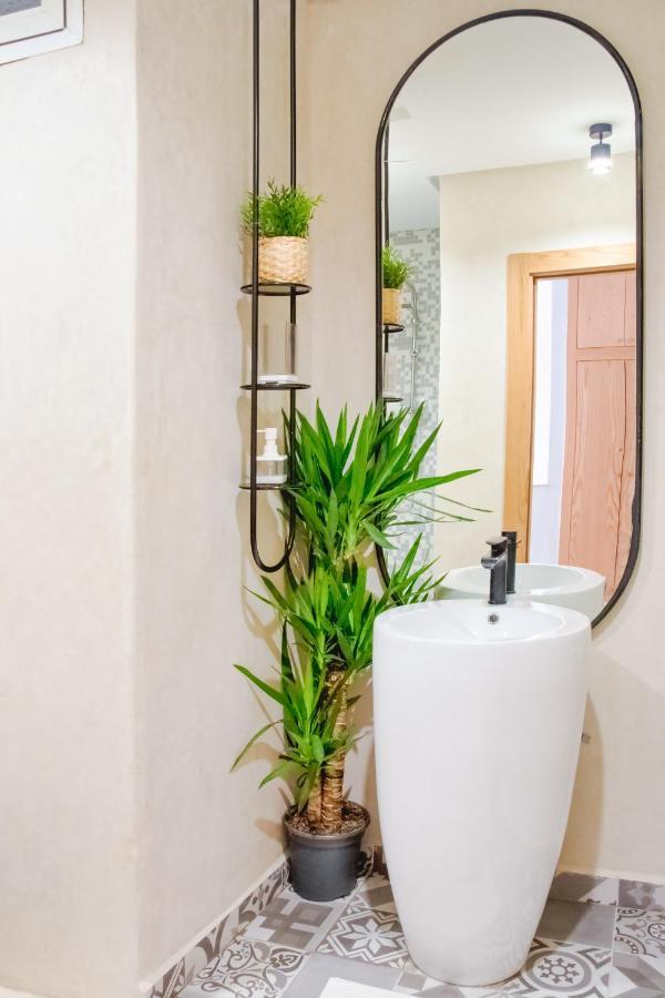 Luxury Apartment 3 Bedroom In The Heart Of Agdal Near Arribat Center Rabat Eksteriør billede
